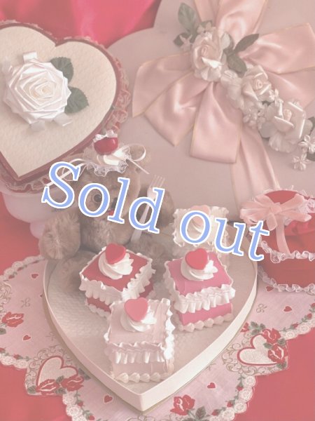 画像9: petit cube cake Late Valentine heart (9)
